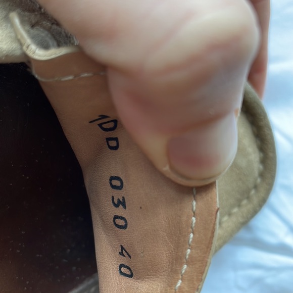 Prada suede moccasins - beige, gold accent. IT40 - Picture 4 of 9